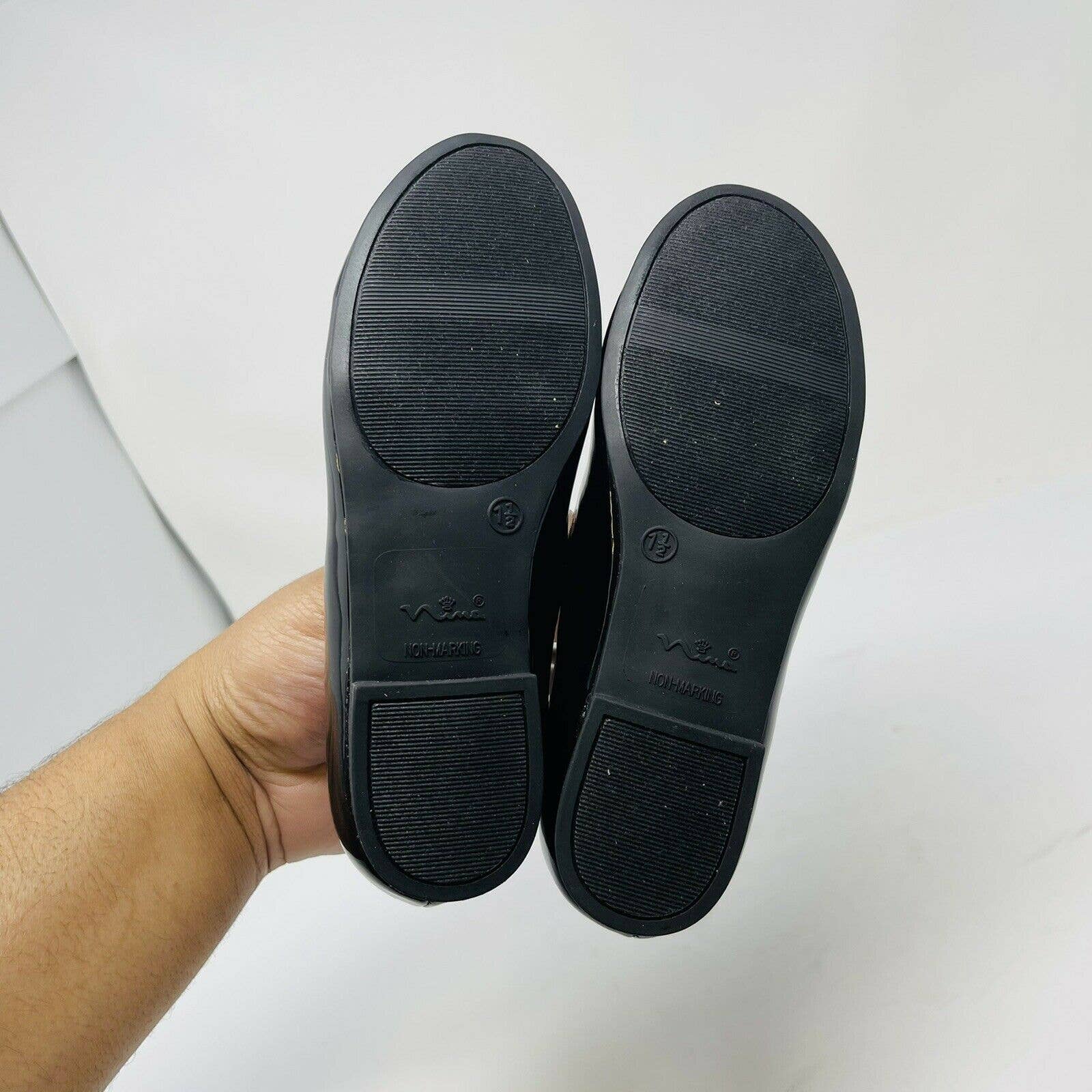 New Nina Pegasus-T Solid Black Glossy Leather Girl's Sz 1.5m Slip On Dress Shoes — image 7 of 7